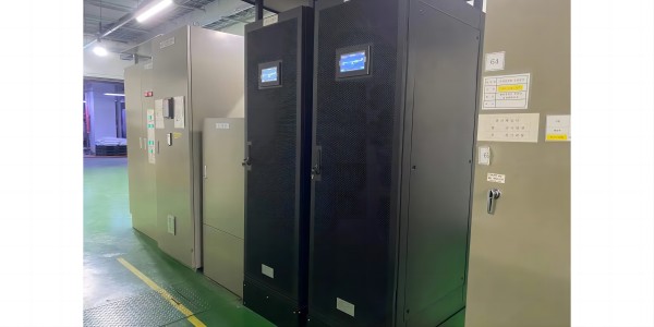 Два комплекта модульных систем ИБП мощностью 300 кВт были успешно установлены и введены в эксплуатацию в Сеуле, Южная Корея.